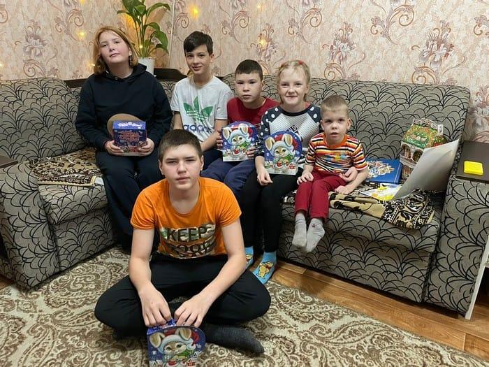 Подарки для детей.